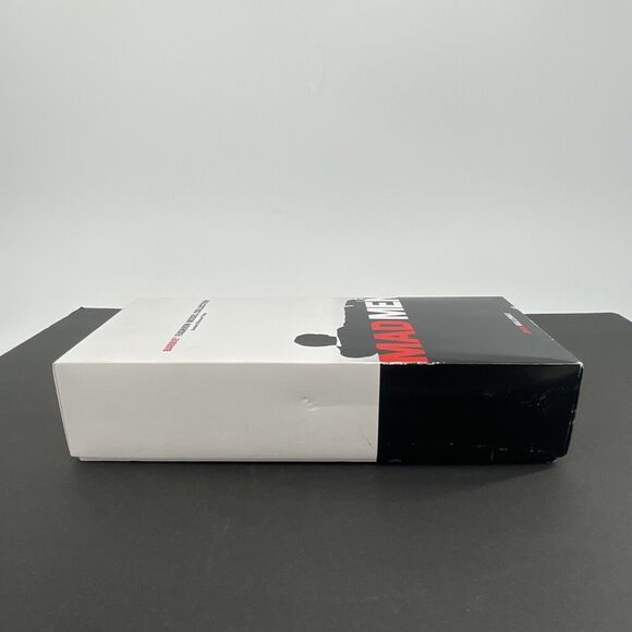 Barbie Mad Men Joan Holloway Silkstone Doll BFMC Gold Label 2010 Mattel NIB - Picture 11 of 15